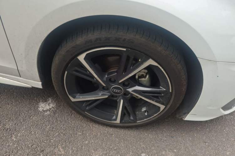 Used Audi A3 2023 Updated Sportback 35 TFSI Stylish Sports Type Right Front Wheel Hub