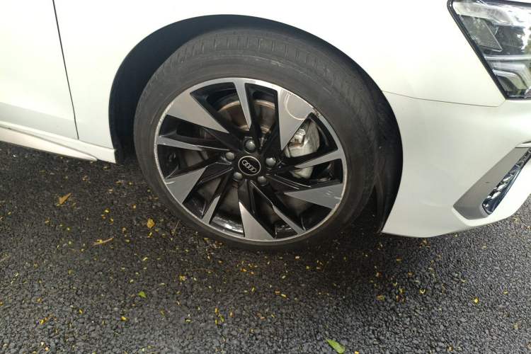 Used Audi A3 2023 Restyled A3L Limousine 35 TFSI Fashion Sport Edition Right Front Wheel Hub
