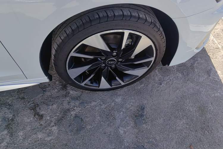 Used Audi A3 2023 Restyled A3L Limousine 35 TFSI Fashion Sport Edition Right Front Wheel Hub