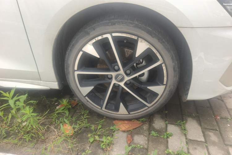 Used Audi A3 2023 Sportback 35 TFSI Fashionable Sports Model Right Front Wheel Hub