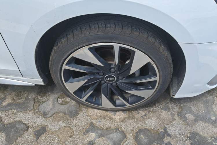 Used Audi A3 2023 Restyled A3L Limousine 35 TFSI Fashion Sport Edition Right Front Wheel Hub