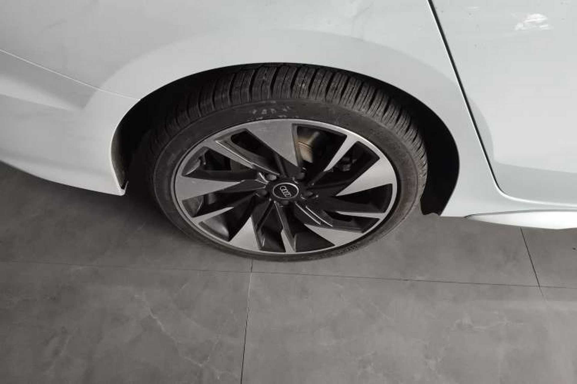 Used Audi A3 2023 Restyled A3L Limousine 35 TFSI Fashion Sport Edition Right Rear Wheel Hub