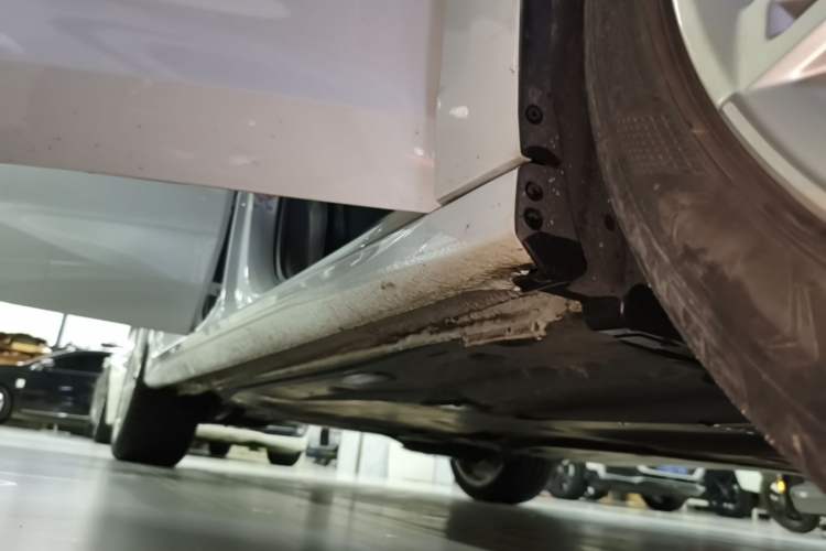 Used Audi A3 2023 Sportback 35 TFSI Stylish and Elegant Model Right Side Sill