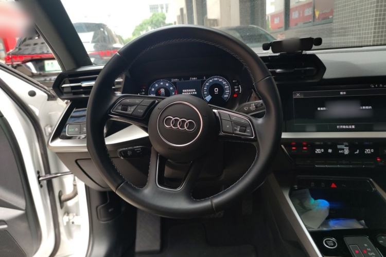 Used Audi A3 2023 Sportback 35 TFSI Fashionable Sports Model Steering Wheel