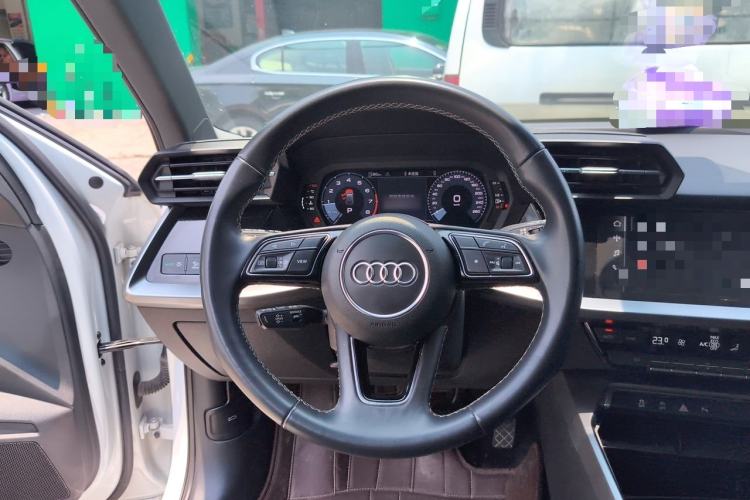 Used Audi A3 2023 Sportback 35 TFSI Fashionable Sports Model Steering Wheel