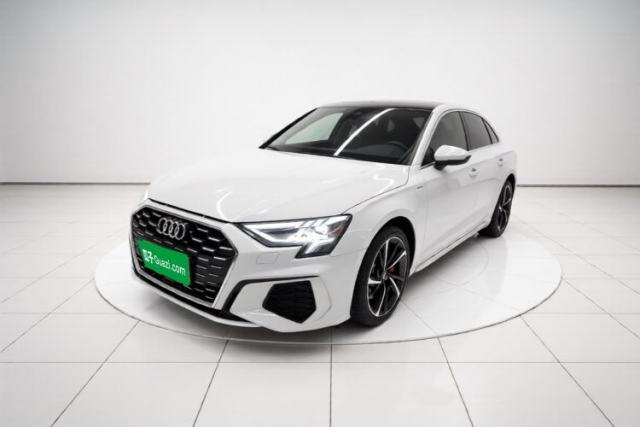 Używany Audi A3 2023 Updated Sportback 35 TFSI Stylish Sports Type