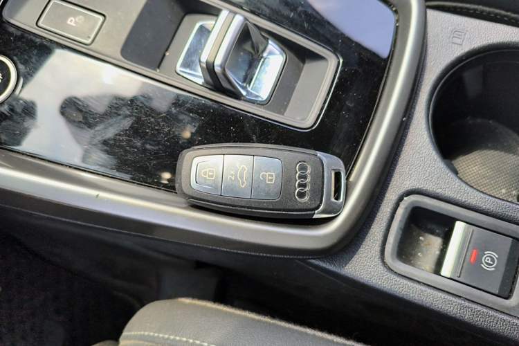 Used Audi A3 2023 Restyled Sportback 35 TFSI Advanced Style Edition Vehicle Key
