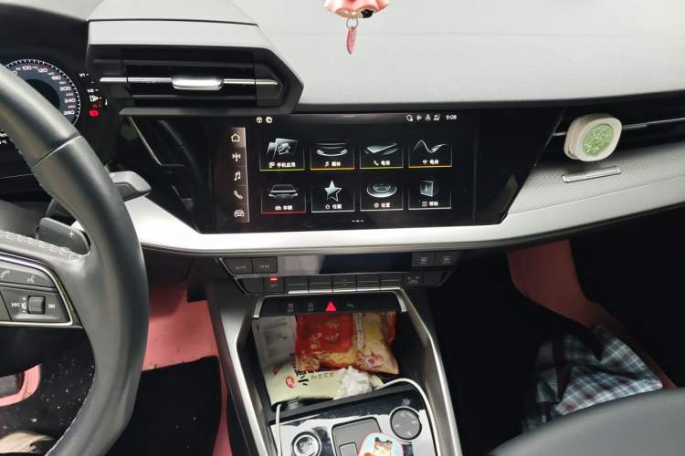 Used Audi A3 2024 A3L Limousine 35 TFSI Fashion Sport Model Audio And AC Panel