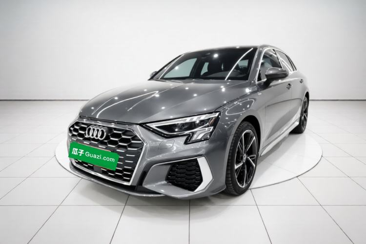 Audi A3 2024 Sportback 35 TFSI Fashionable Sports Model