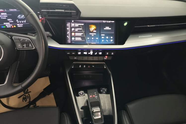 Used Audi A3 2024 A3L Limousine 35 TFSI Fashion Sport Model Audio And AC Panel