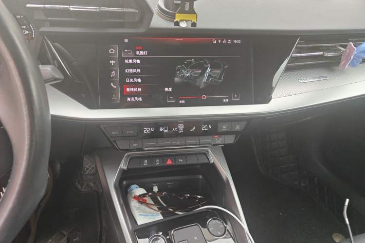 Used Audi A3 2024 A3L Limousine 35 TFSI Fashion Sport Model Audio And AC Panel