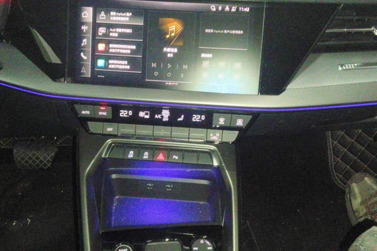 Used Audi A3 2024 A3L Limousine 35 TFSI Fashion Sport Model Audio And AC Panel