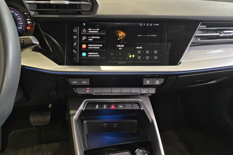 Used Audi A3 2024 A3L Limousine 35 TFSI Fashion Sport Model Audio And AC Panel