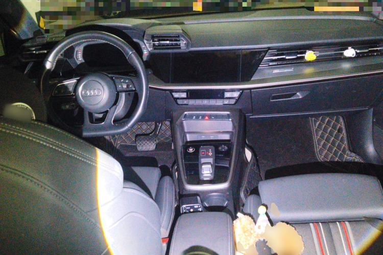 Used Audi A3 2024 A3L Limousine 35 TFSI Fashion Sport Model Center Console