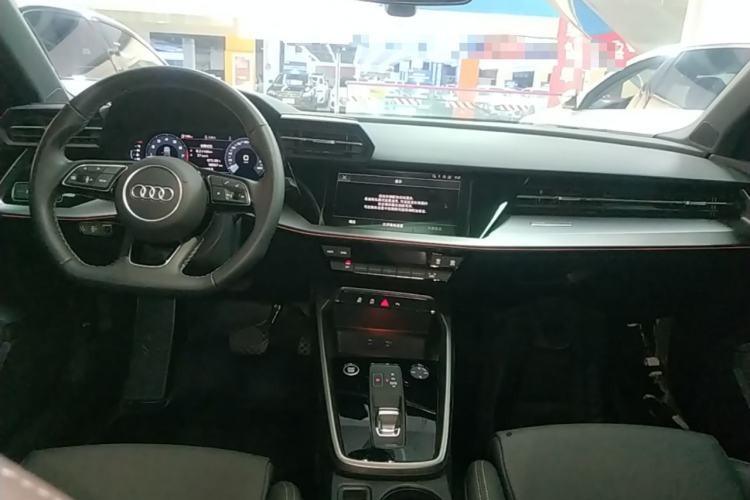 Used Audi A3 2024 Sportback 35 TFSI Fashionable Sports Model Center Console