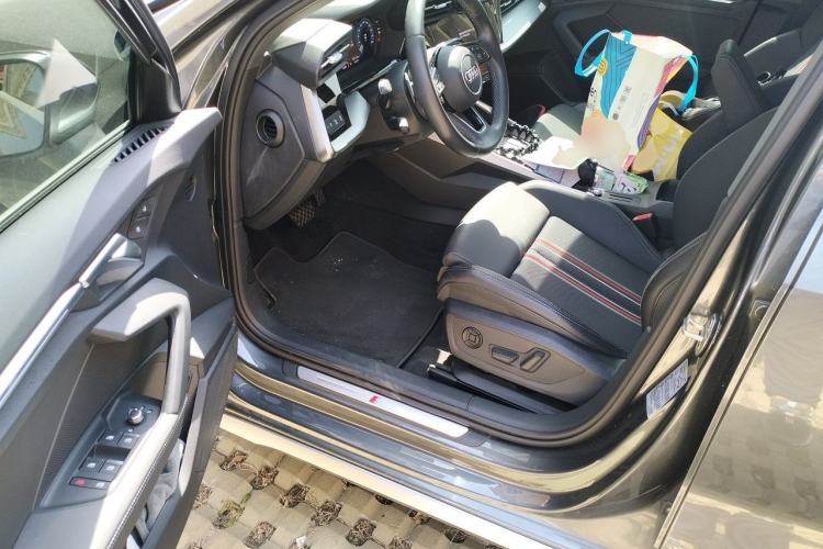 Used Audi A3 2024 Sportback 35 TFSI Fashionable Sports Model Driver Seat