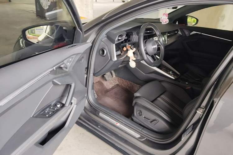 Used Audi A3 2024 Sportback 35 TFSI Fashionable Sports Model Driver Seat