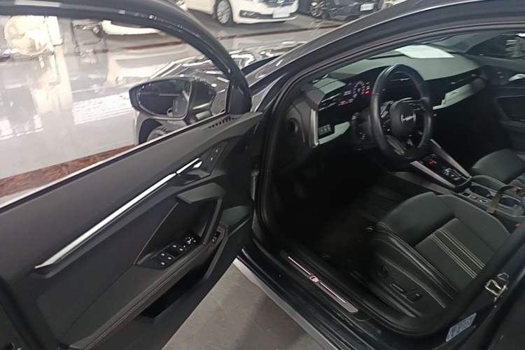Used Audi A3 2024 Sportback 35 TFSI Fashionable Sports Model Driver Seat