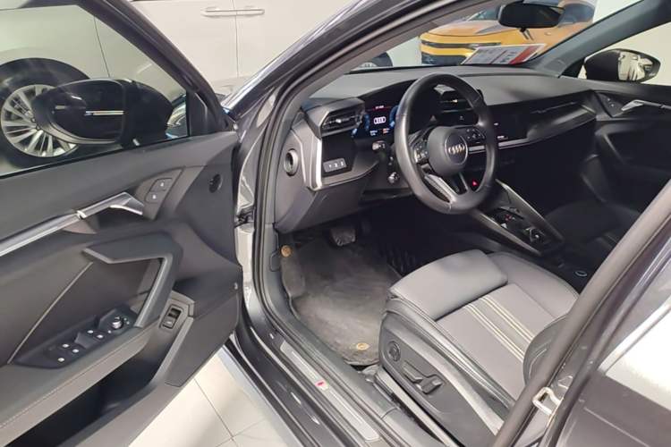 Used Audi A3 2024 A3L Limousine 35 TFSI Fashion Sport Model Driver Seat