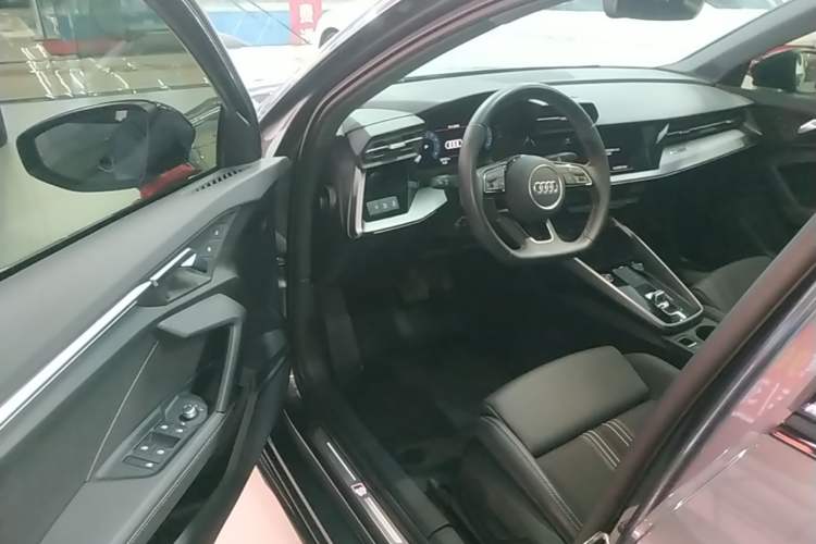 Used Audi A3 2024 Sportback 35 TFSI Fashionable Sports Model Driver Seat