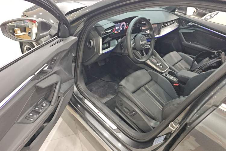 Used Audi A3 2024 Sportback 35 TFSI Fashionable Sports Model Driver Seat