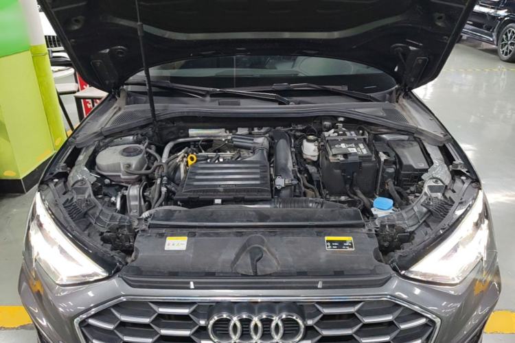 Used Audi A3 2024 A3L Limousine 35 TFSI Fashion Sport Model Engine Bay