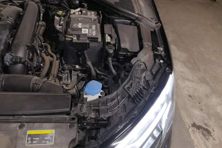 Used Audi A3 2024 A3L Limousine 35 TFSI Fashion Sport Model Engine Bay Left
