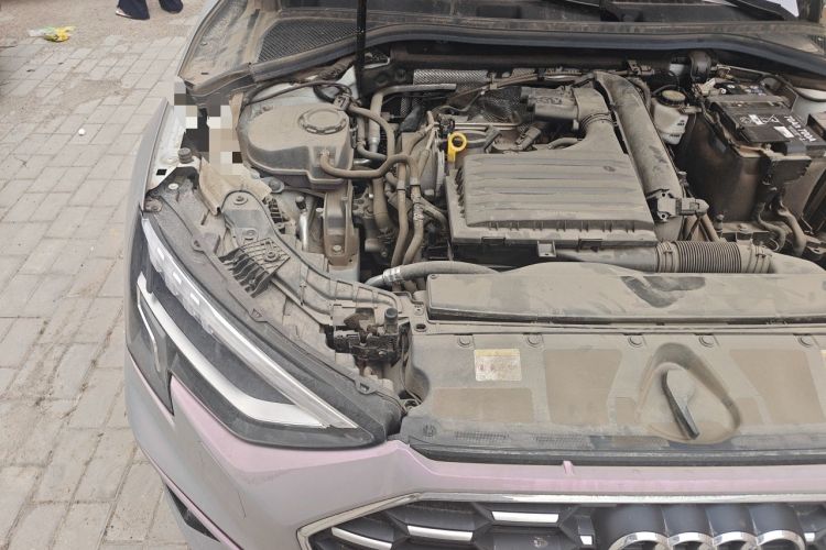 Used Audi A3 2024 A3L Limousine 35 TFSI Fashion Sport Model Engine Bay Right