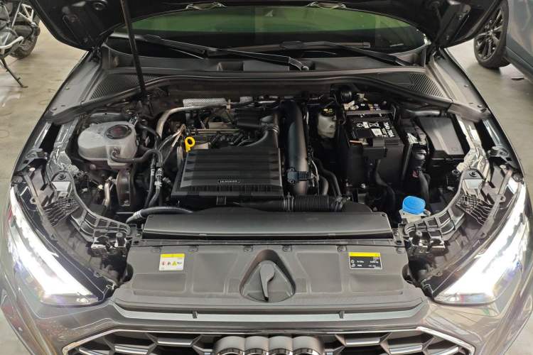 Used Audi A3 2024 A3L Limousine 35 TFSI Fashion Sport Model Engine Bay