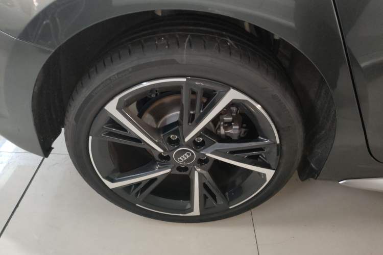 Used Audi A3 2024 Sportback 35 TFSI Fashionable Sports Model Exterior 3
