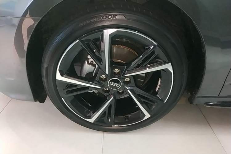 Used Audi A3 2024 Sportback 35 TFSI Fashionable Sports Model Exterior 4