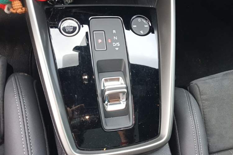 Used Audi A3 2024 Sportback 35 TFSI Luxury Sports Model Gear Lever