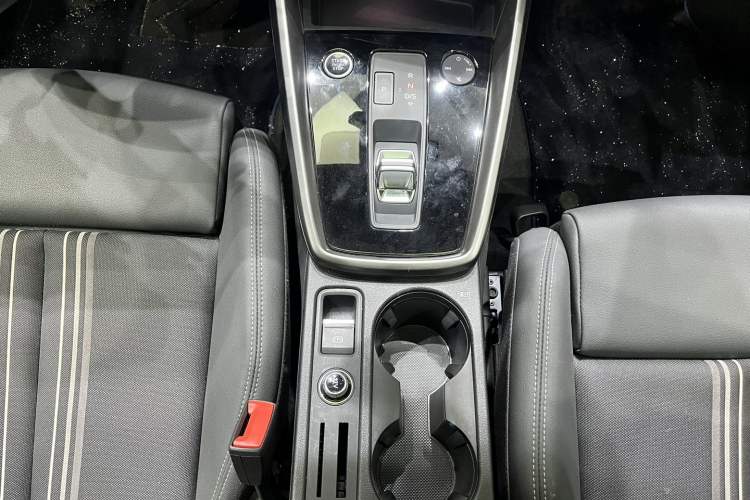 Used Audi A3 2024 Sportback 35 TFSI Fashionable Sports Model Gear Lever