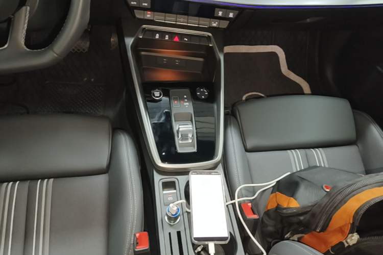 Used Audi A3 2024 A3L Limousine 35 TFSI Fashion Sport Model Gear Lever