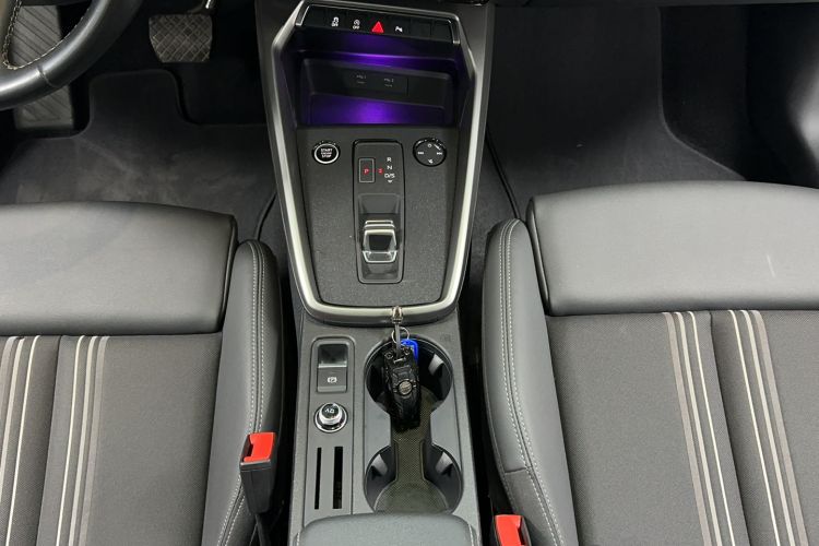 Used Audi A3 2024 A3L Limousine 35 TFSI Fashion Sport Model Gear Lever