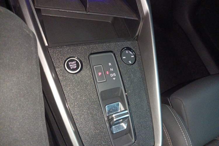 Used Audi A3 2024 A3L Limousine 35 TFSI Fashion Sport Model Gear Lever