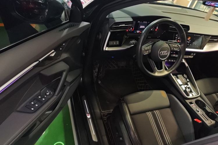 Used Audi A3 2024 Sportback 35 TFSI Fashionable Sports Model Interior 3