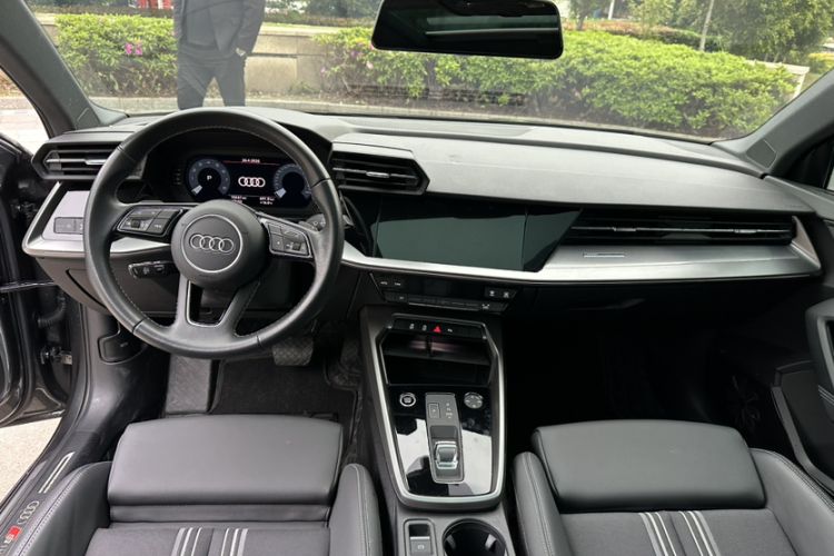 Used Audi A3 2024 Sportback 35 TFSI Fashionable Sports Model Interior 3