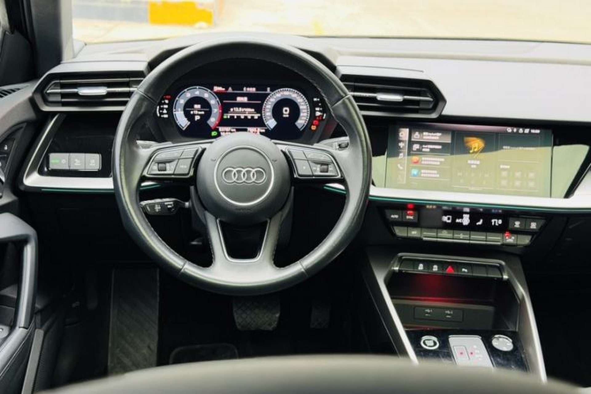 Used Audi A3 2024 A3L Limousine 35 TFSI Fashionable and Elegant Model Interior 5