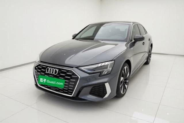 Ojetý Audi A3 2024 A3L Limousine 35 TFSI Fashion Sport Model