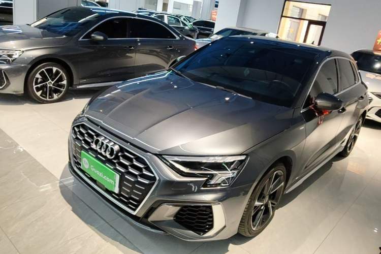 Used Audi A3 2024 Sportback 35 TFSI Fashionable Sports Model Guazi used car, China used car export, Used car for sale, Used cars, Cheapest cars for sale
