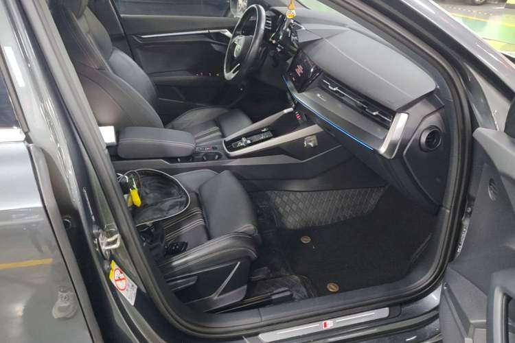 Used Audi A3 2024 A3L Limousine 35 TFSI Fashion Sport Model Right Front Seat