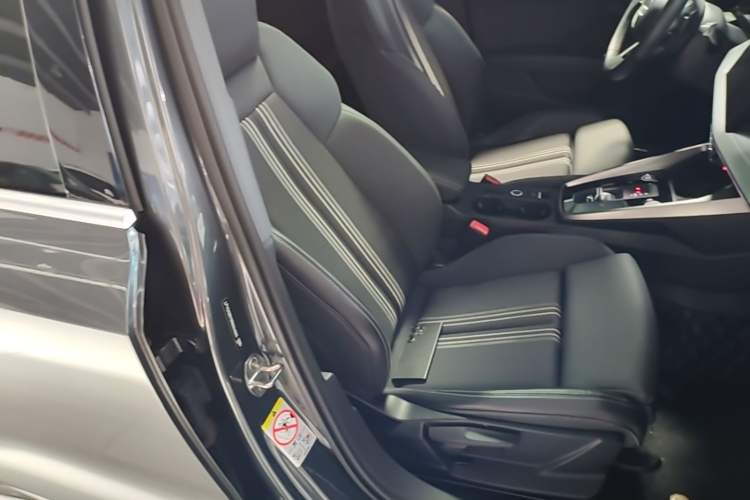 Used Audi A3 2024 A3L Limousine 35 TFSI Fashion Sport Model Right Front Seat