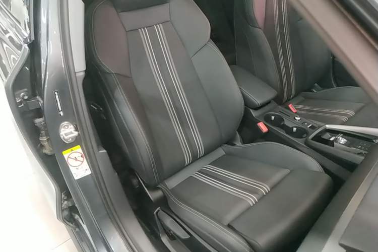 Used Audi A3 2024 Sportback 35 TFSI Fashionable Sports Model Right Front Seat
