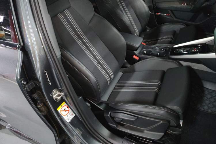 Used Audi A3 2024 Sportback 35 TFSI Fashionable Sports Model Right Front Seat