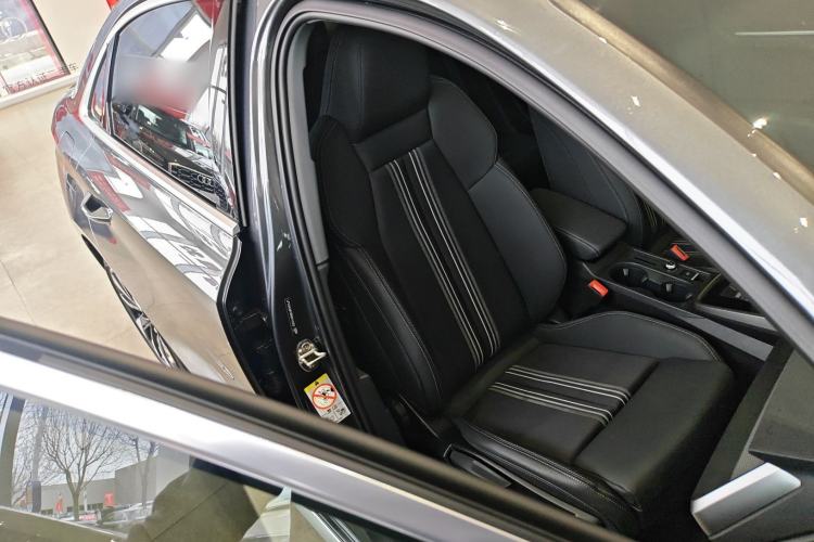 Used Audi A3 2024 A3L Limousine 35 TFSI Fashion Sport Model Right Front Seat