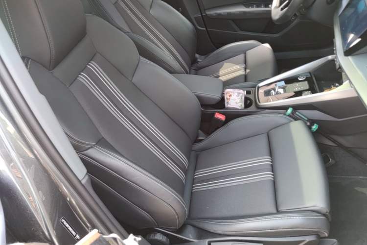 Used Audi A3 2024 A3L Limousine 35 TFSI Fashion Sport Model Right Front Seat