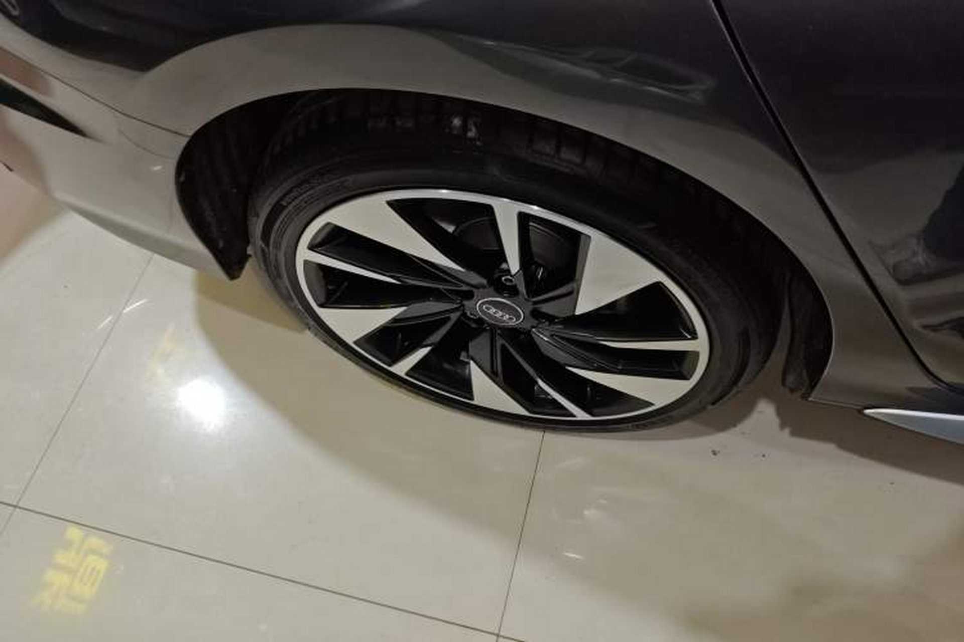 Used Audi A3 2024 A3L Limousine 35 TFSI Fashion Sport Model Right Rear Wheel Hub