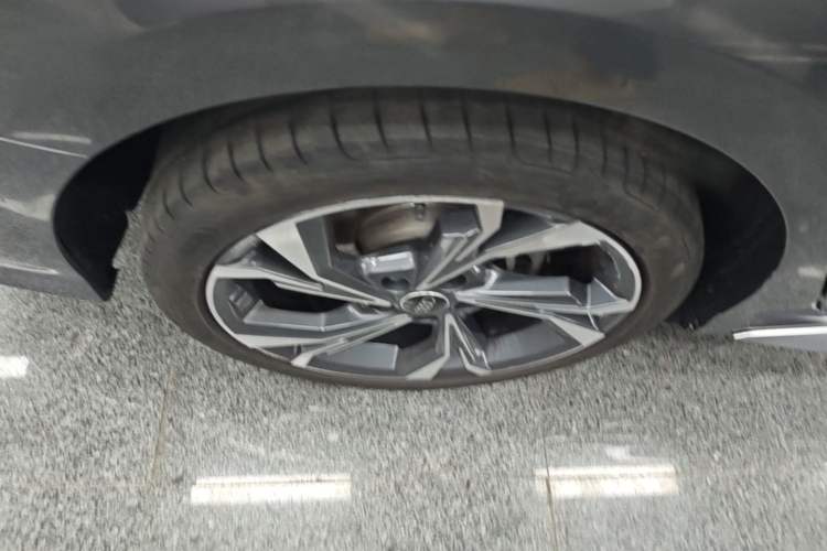 Used Audi A3 2024 A3L Limousine 35 TFSI Luxury Sport Edition Right Rear Wheel Hub