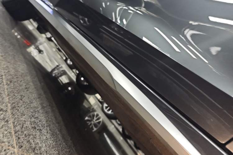 Used Audi A3 2024 A3L Limousine 35 TFSI Luxury Sport Edition Right Side Sill